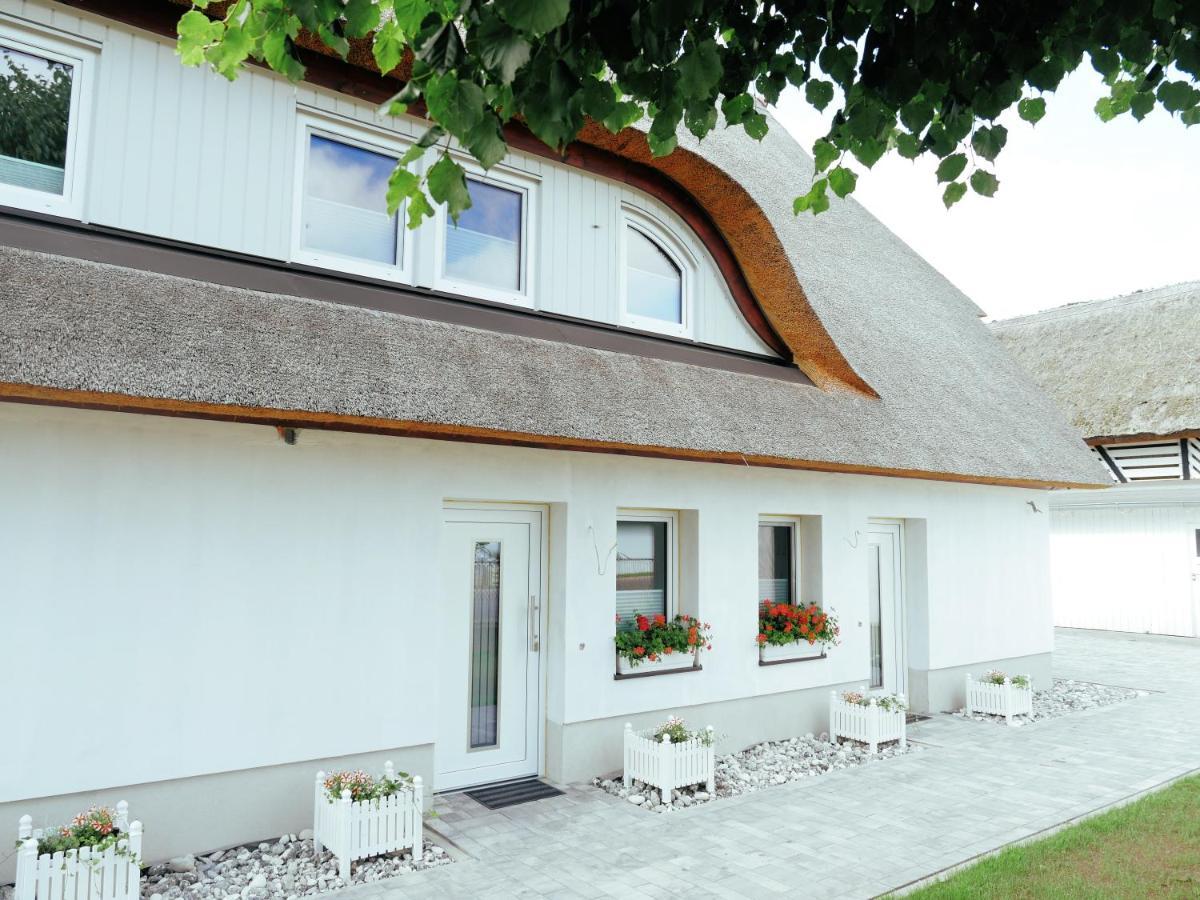 Ferienwohnungen Am Reiterhof Sallenthin Neu Sallenthin エクステリア 写真